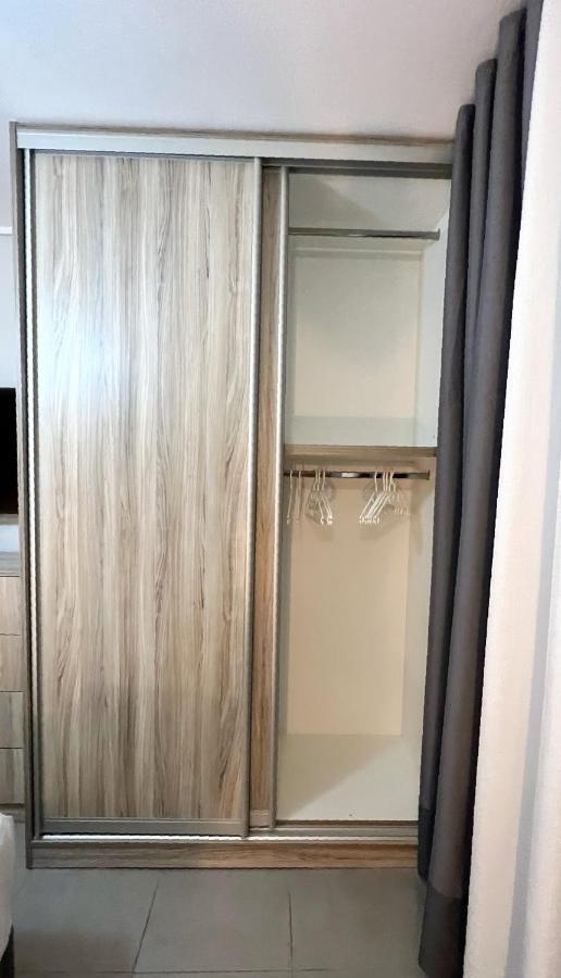 Apartament Kris Atena