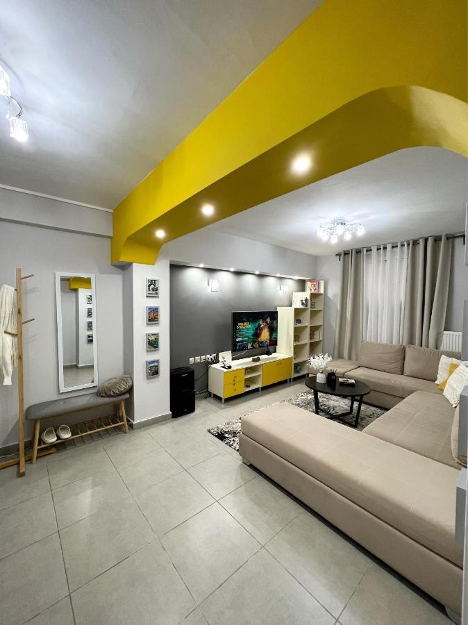 Kris Apartment *
